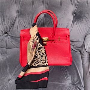 DKNY 100% Silk NYC scarf